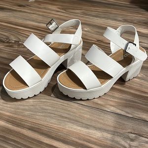 Platform sandals